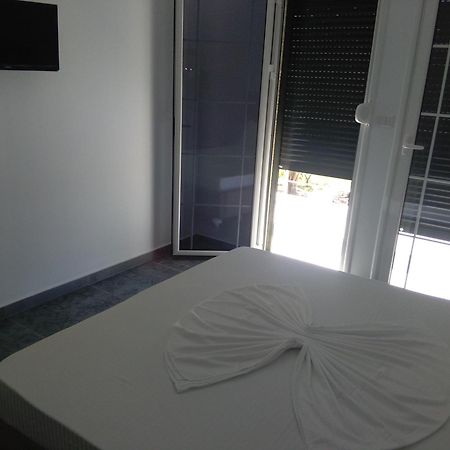 Guest House Solive Химара Экстерьер фото
